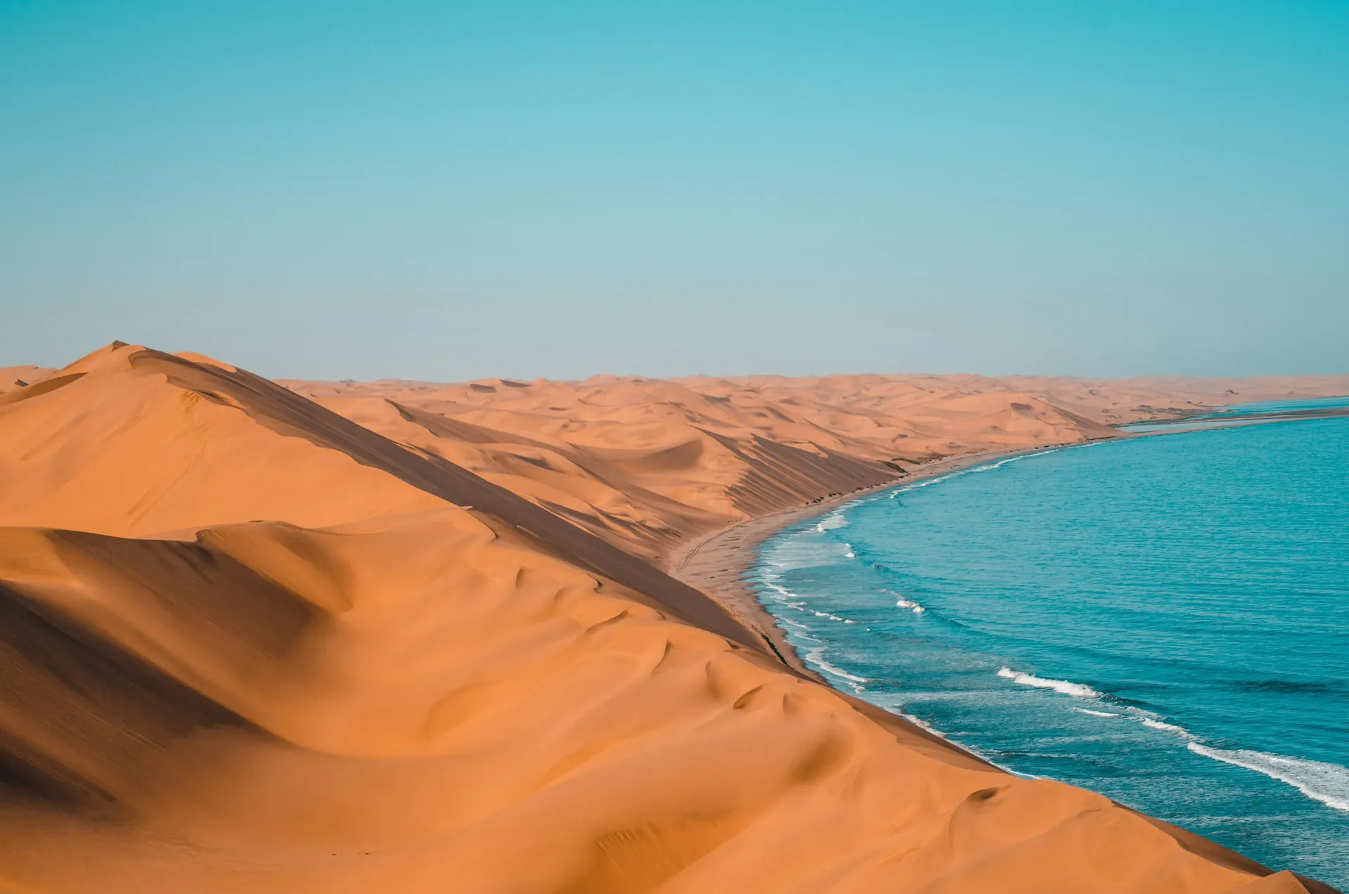 Towering red sand dunes at Sossusvlei