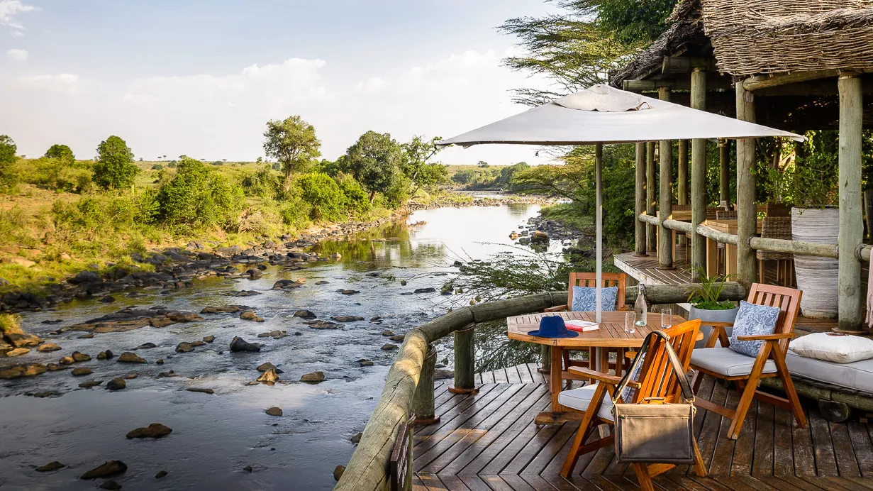 Sanctuary Olonana luxury tent overlooking the Mara River